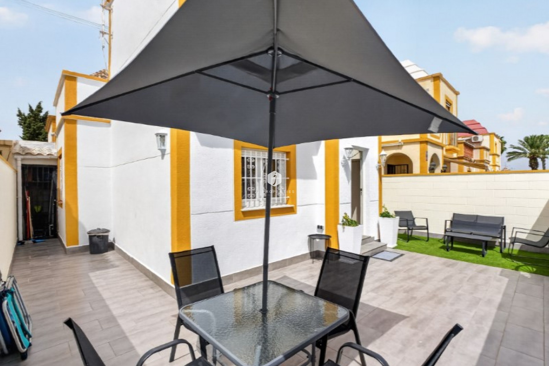 Tweedehands - Chalet -
Torrevieja - Costa Blanca