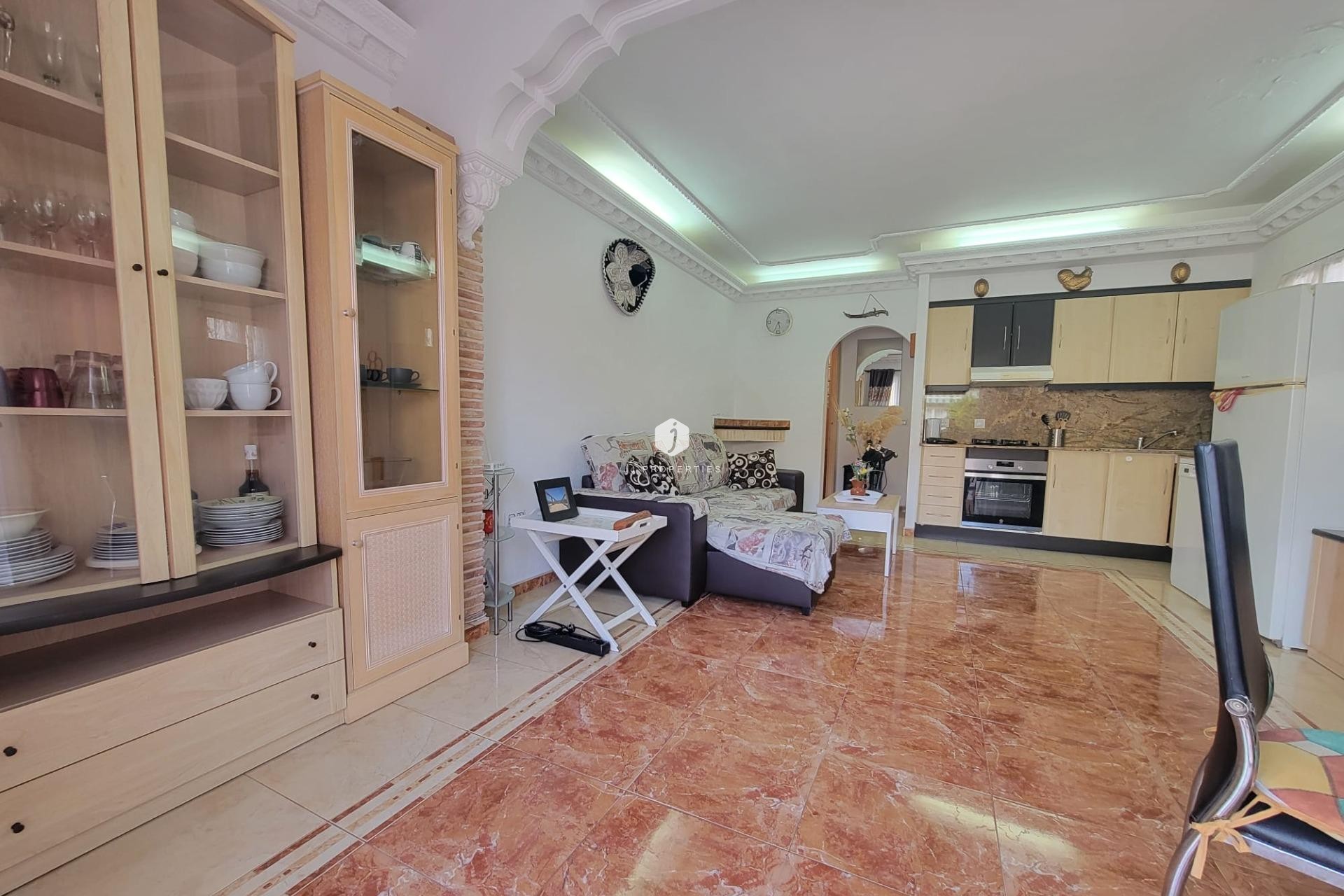 Tweedehands - Chalet -
Torrevieja - El chaparral