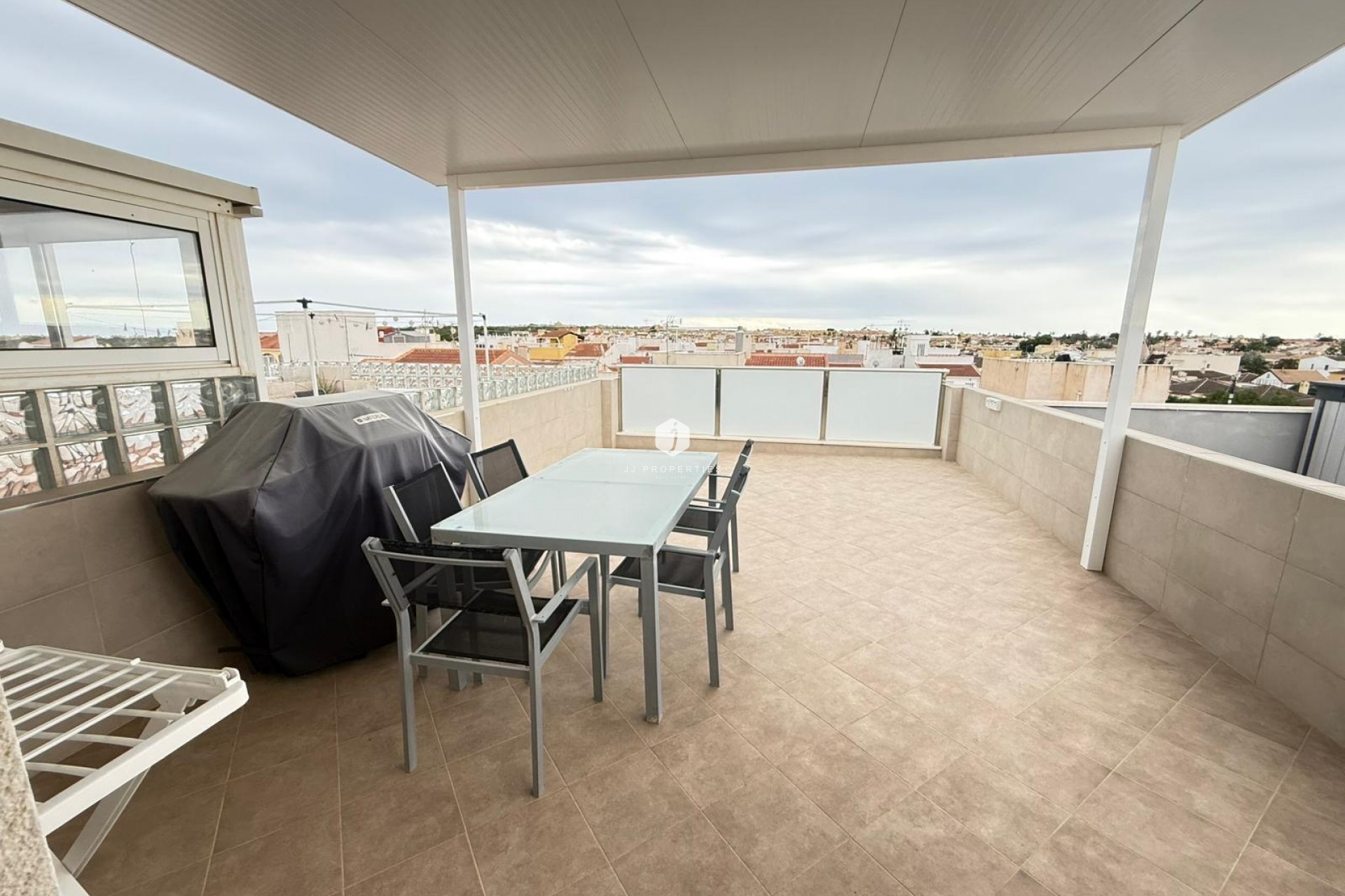 Tweedehands - Chalet -
Torrevieja - El chaparral