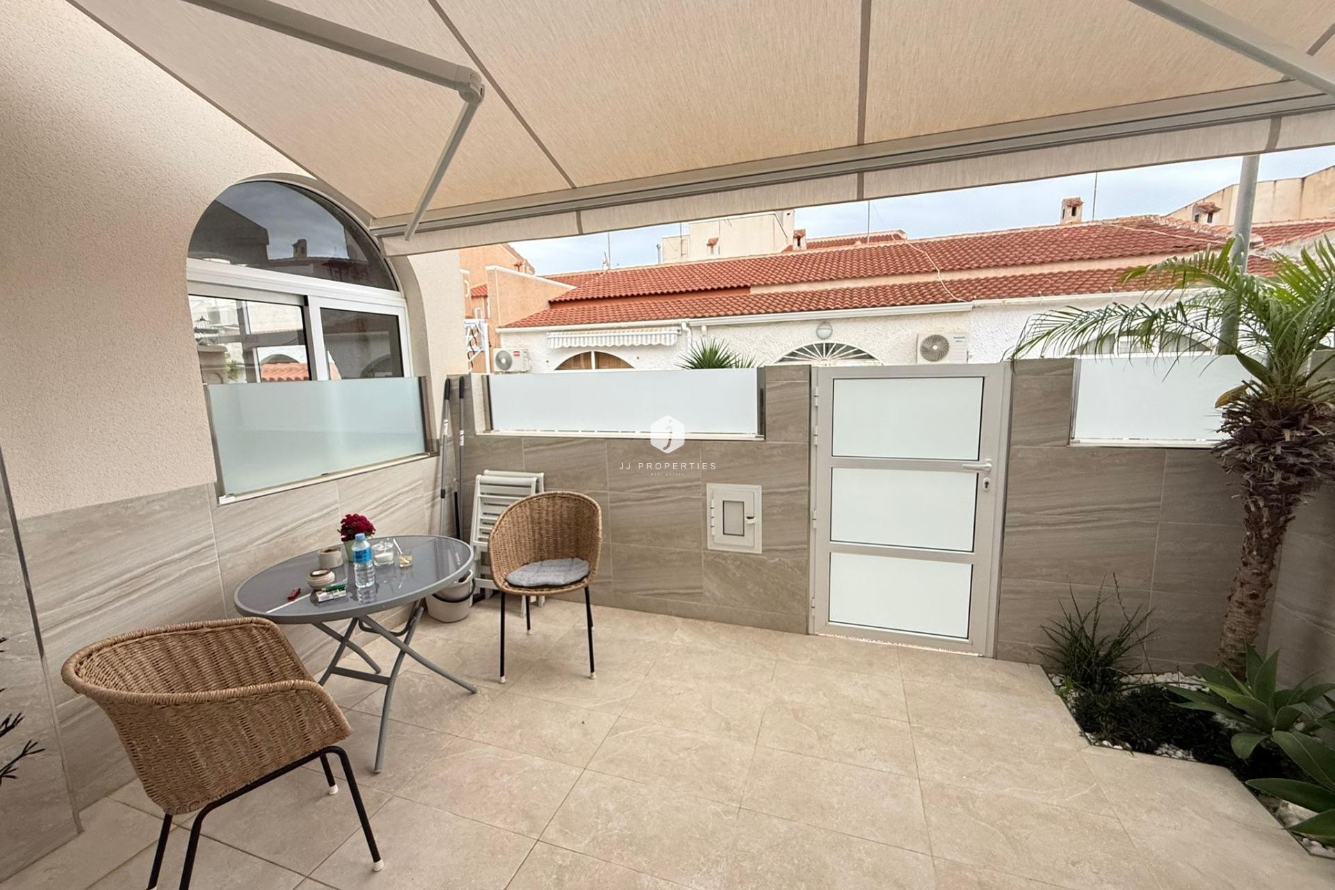 Tweedehands - Chalet -
Torrevieja - El chaparral