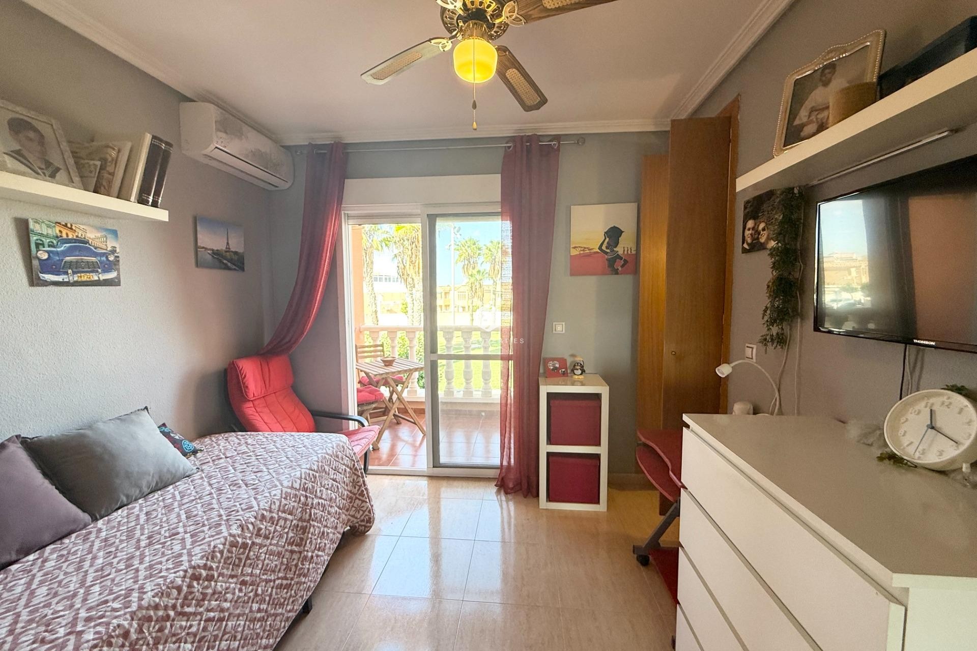 Tweedehands - Chalet -
Torrevieja - El Limonar