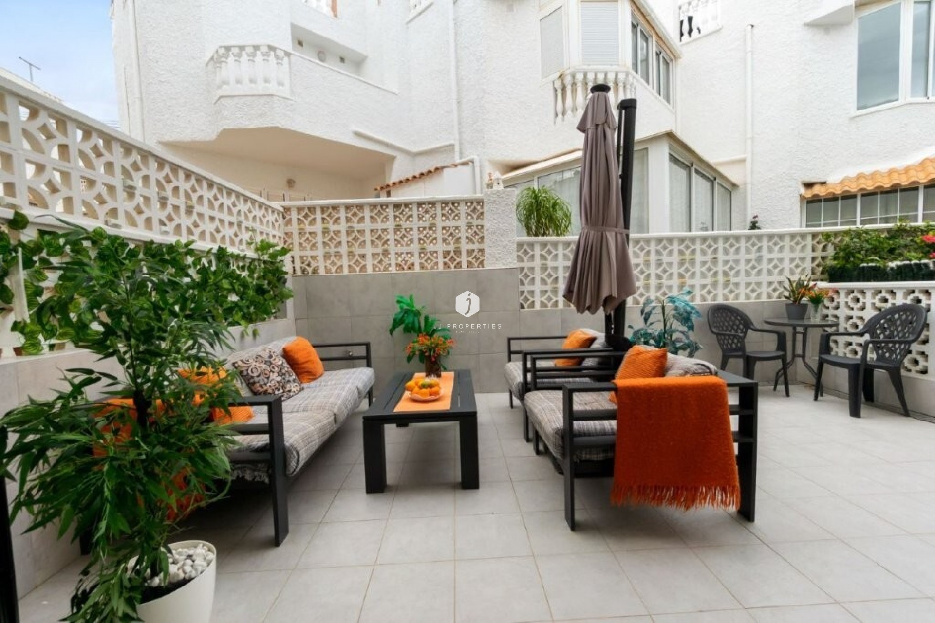 Tweedehands - Chalet -
Torrevieja - La Provensa