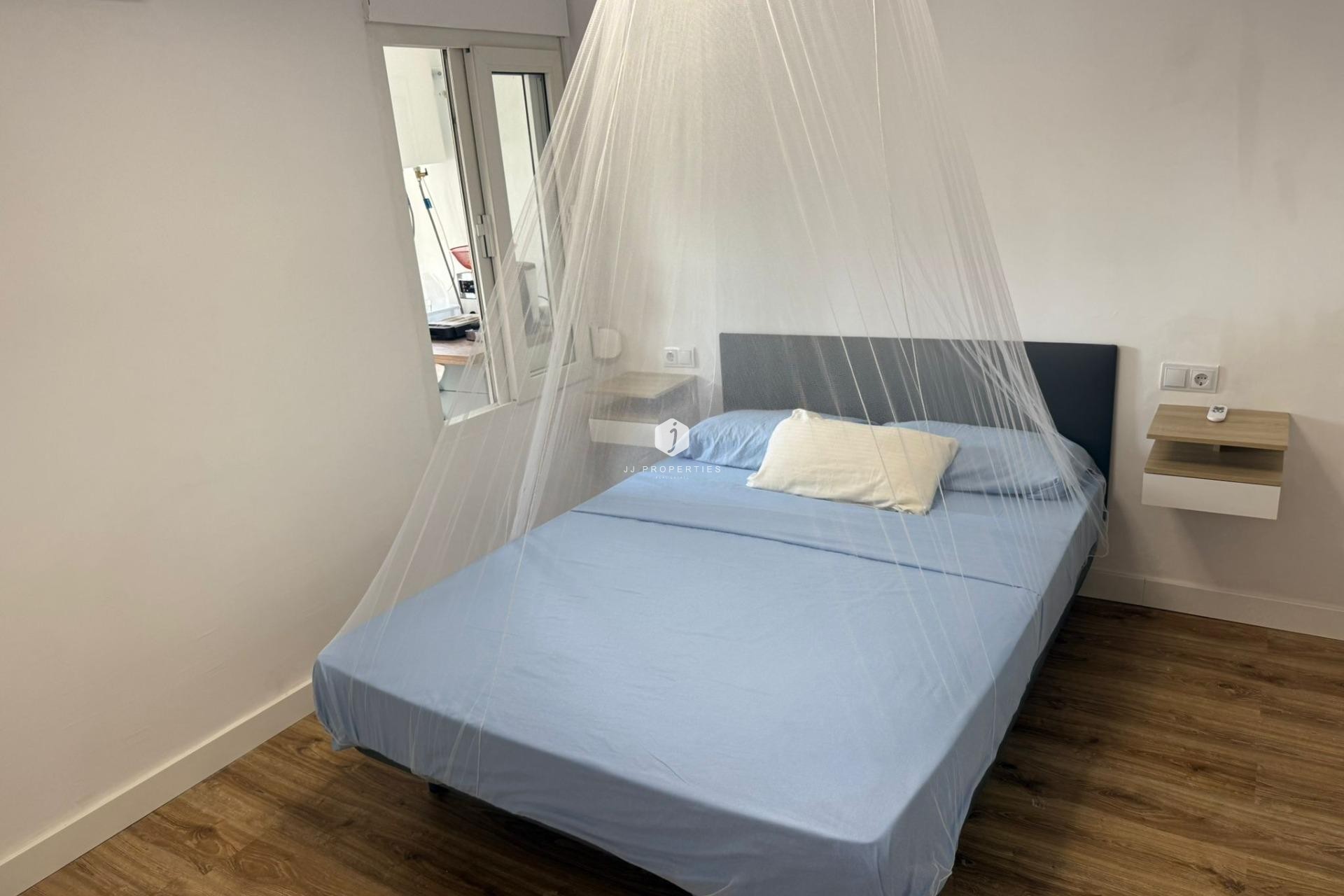 Tweedehands - Chalet -
Torrevieja - La Siesta - El Salado - Torreta