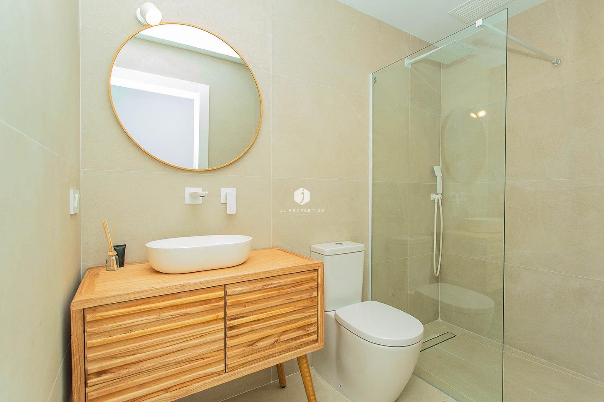 Tweedehands - Chalet -
Torrevieja - La siesta