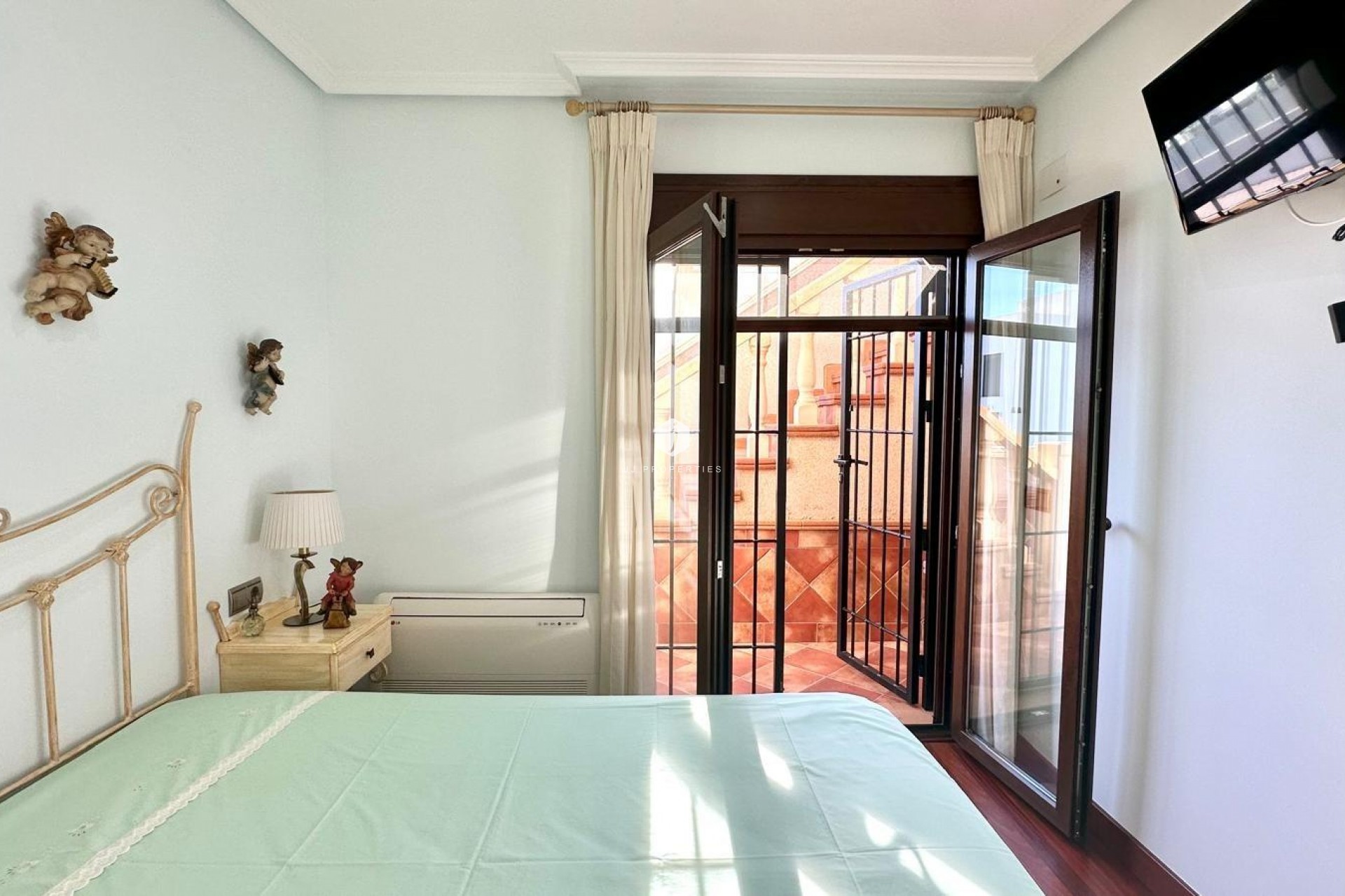 Tweedehands - Chalet -
Torrevieja - La siesta