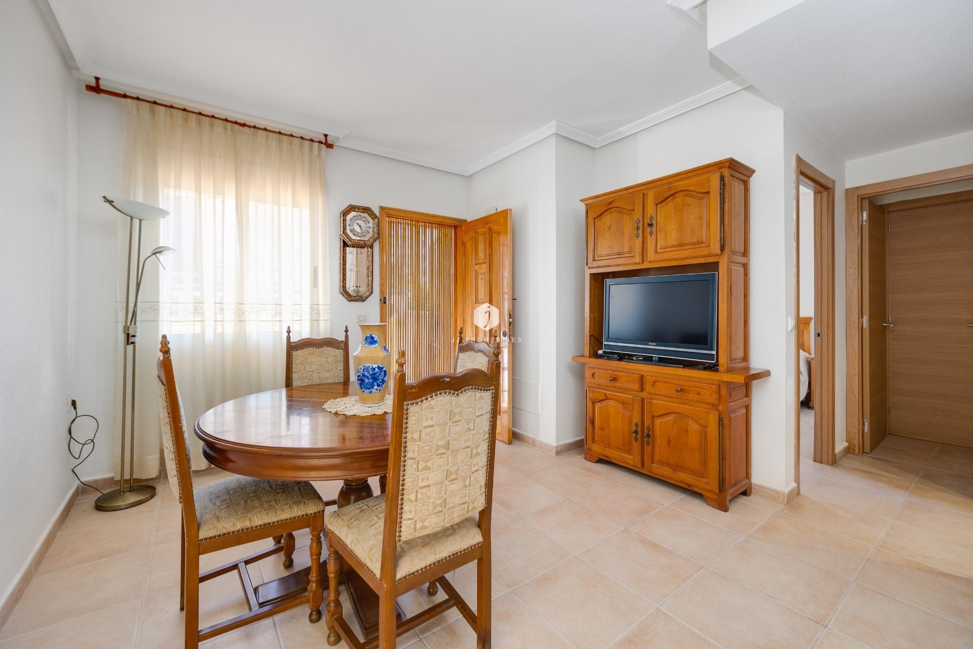 Tweedehands - Chalet -
Torrevieja - La veleta
