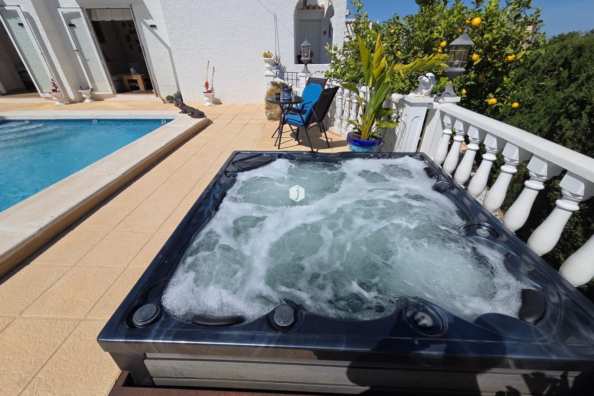 Tweedehands - Chalet -
Torrevieja - Los Balcones