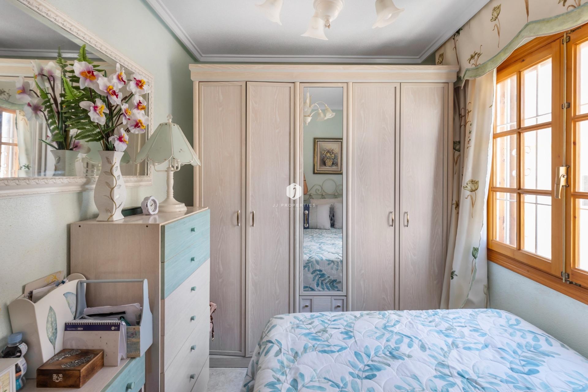 Tweedehands - Chalet -
Torrevieja - Los Frutales