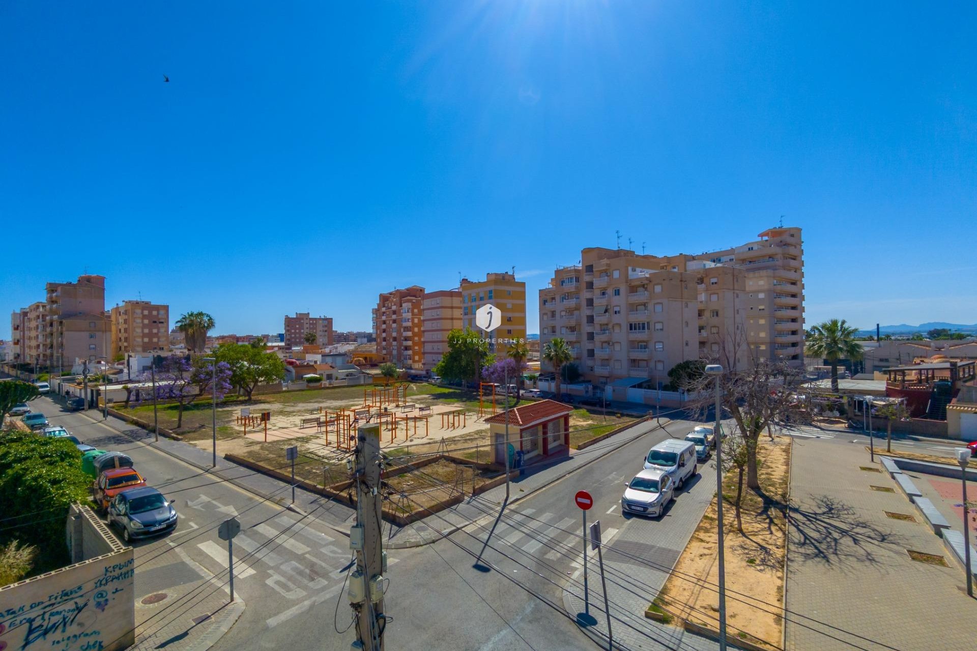 Tweedehands - Chalet -
Torrevieja - Nueva Torrevieja
