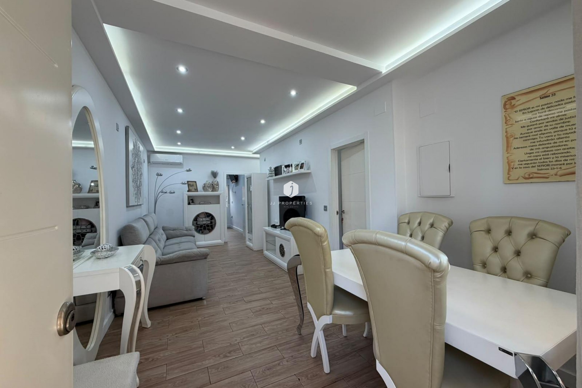 Tweedehands - Chalet -
Torrevieja - Nueva Torrevieja