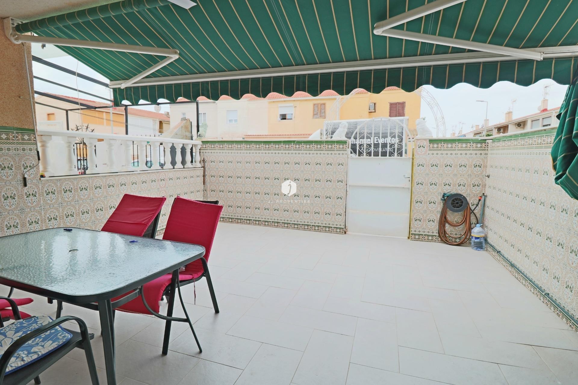 Tweedehands - Chalet -
Torrevieja - Playa de los Naufragos