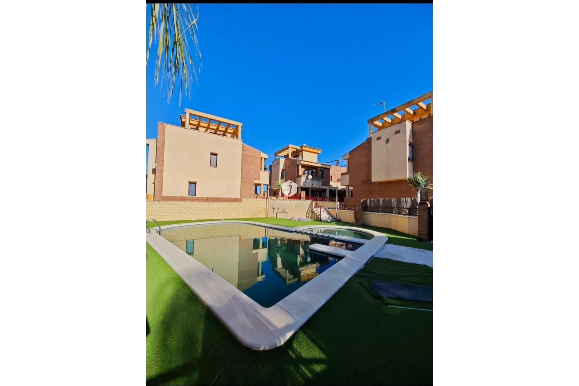 Tweedehands - duplex -
Benferri - Comunidad Valenciana