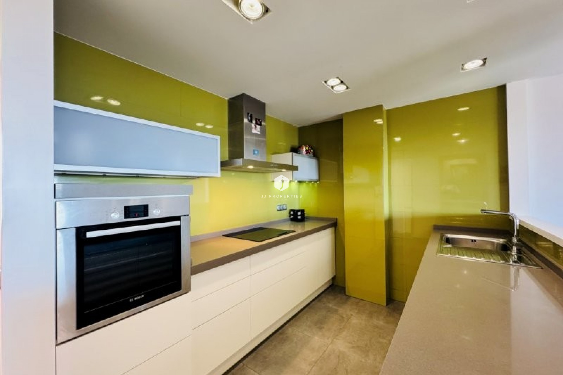 Tweedehands - duplex -
Guardamar del Segura - Costa Blanca