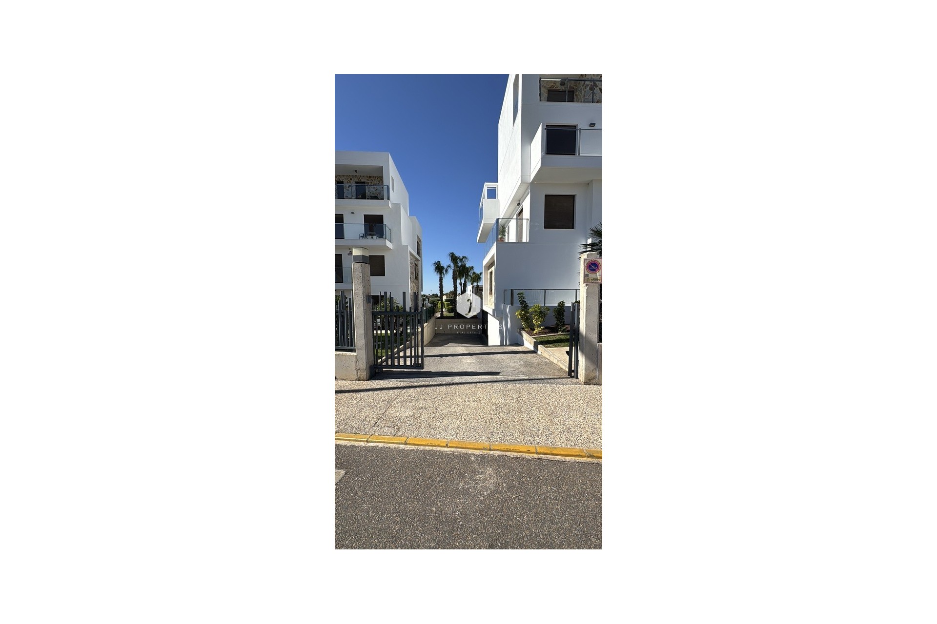 Tweedehands - duplex -
Orihuela Costa - Costa Blanca