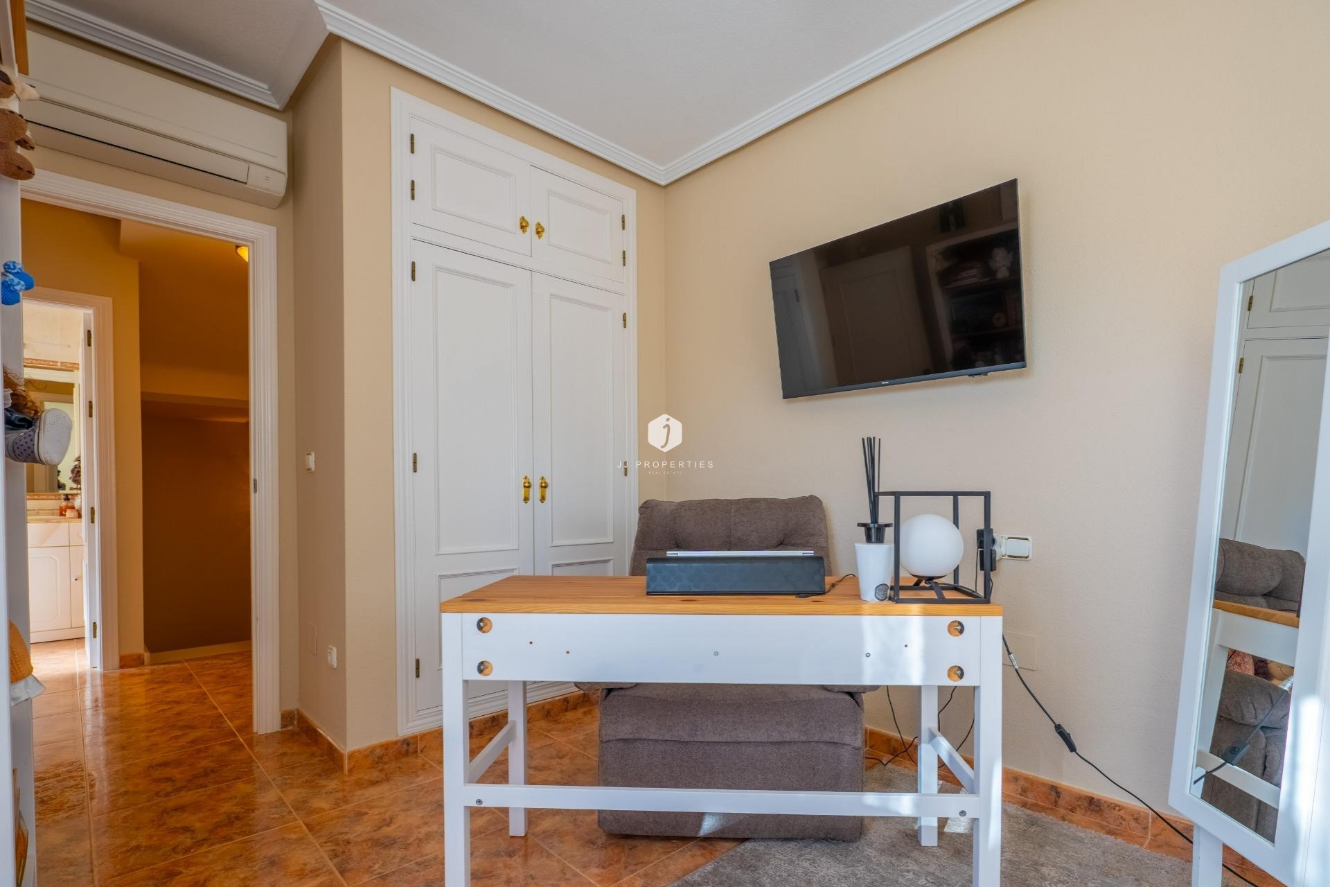 Tweedehands - duplex -
Orihuela Costa - La Regia