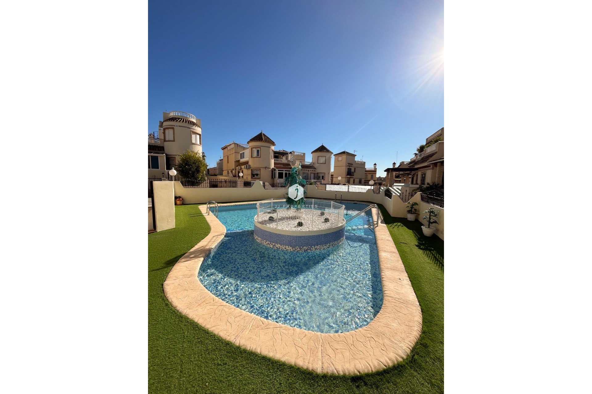 Tweedehands - duplex -
Orihuela Costa - Los Almendros-la Florida