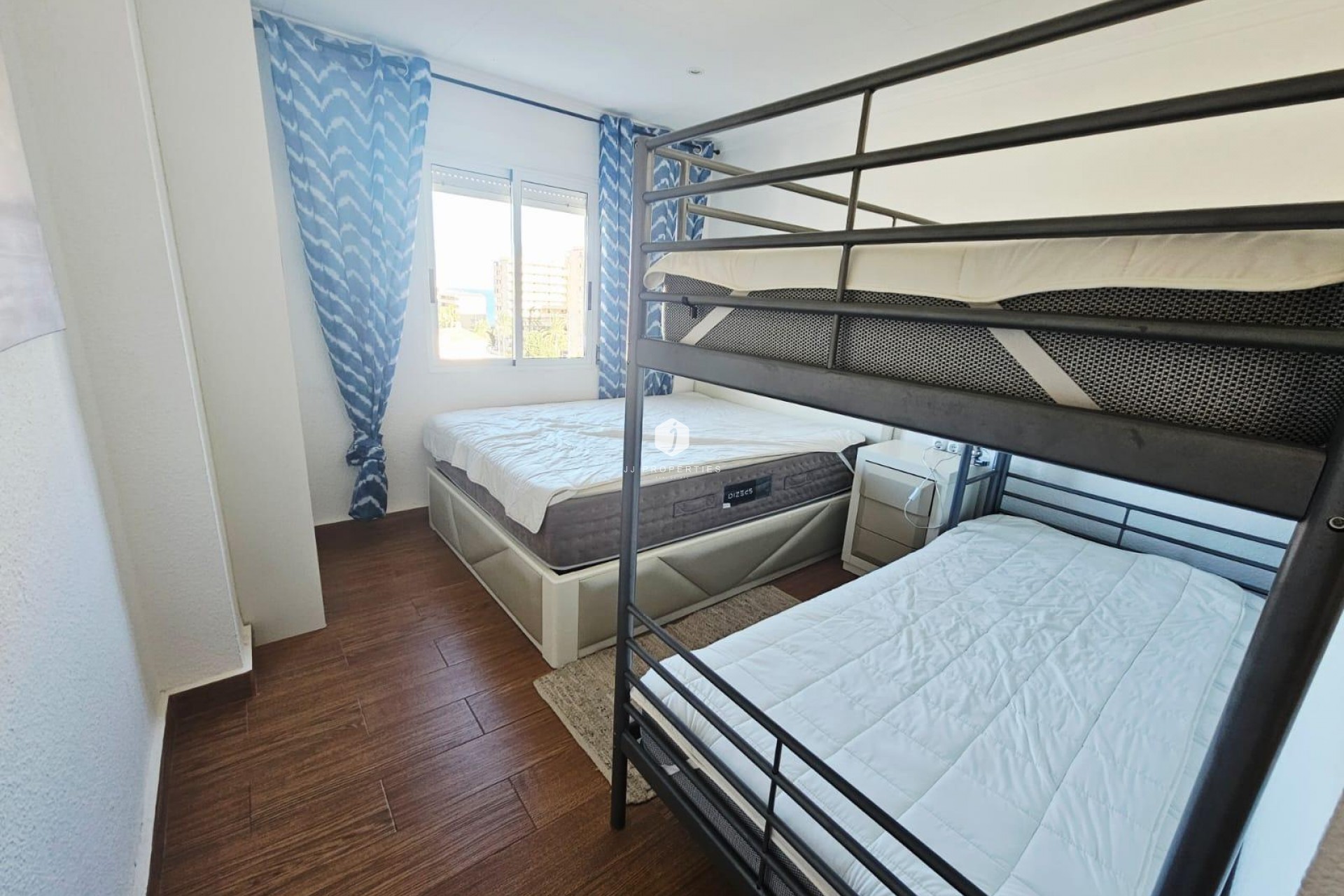 Tweedehands - duplex -
Torrevieja - Cabo cervera