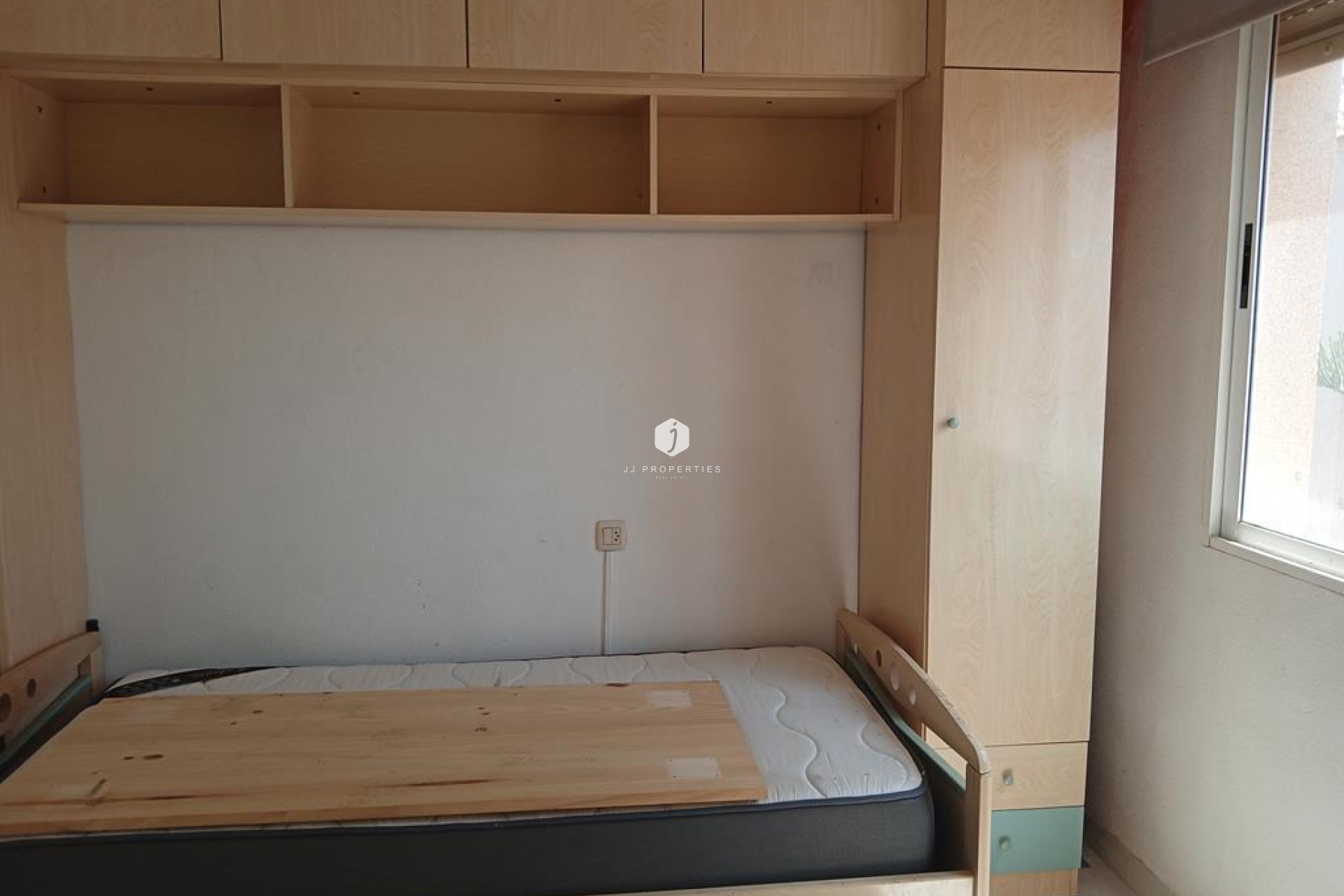 Tweedehands - duplex -
Torrevieja - Carrefour