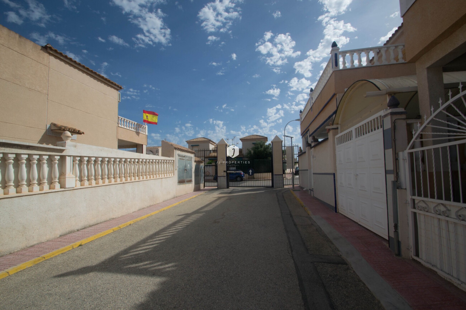 Tweedehands - duplex -
Torrevieja - Costa Blanca