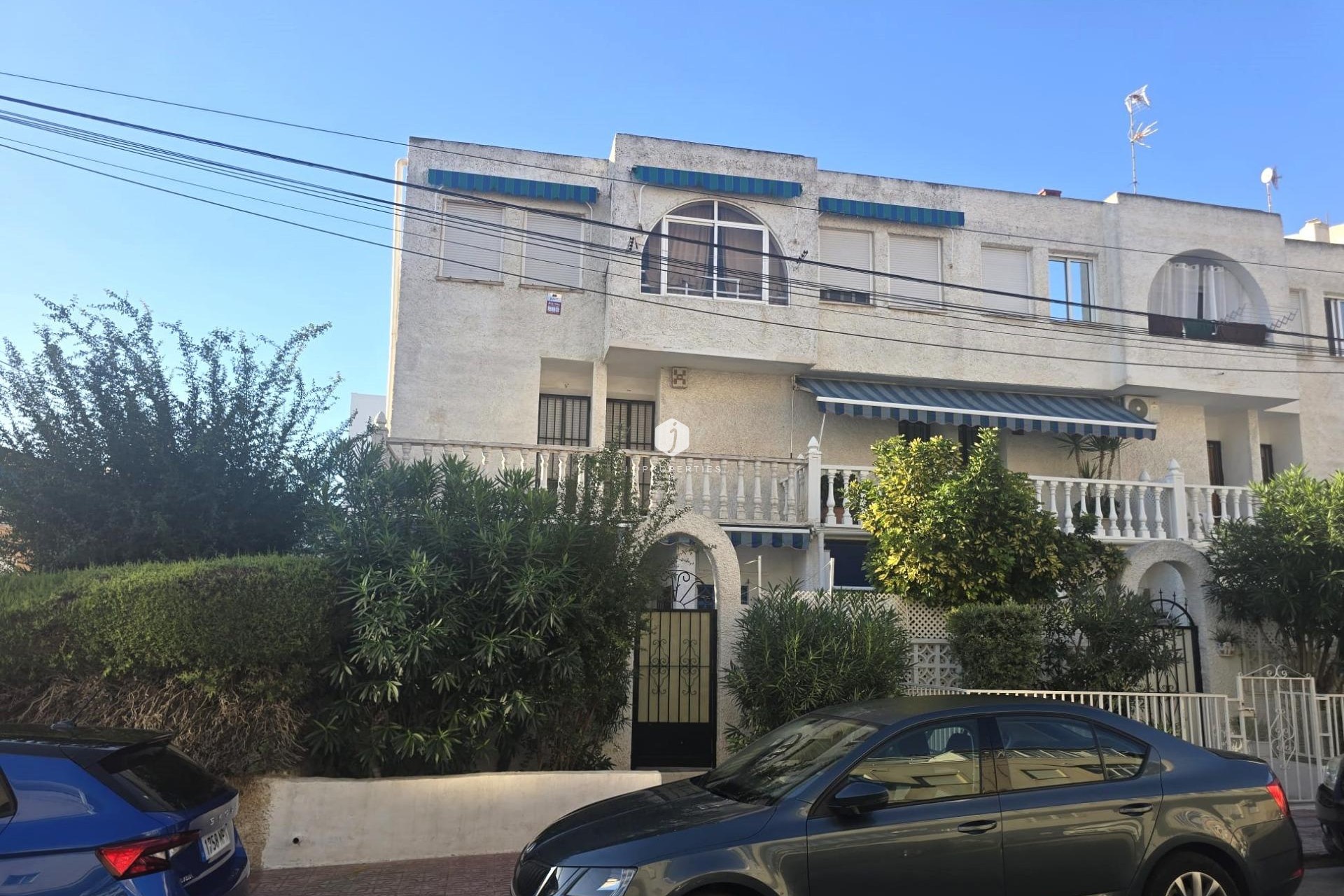 Tweedehands - duplex -
Torrevieja - Habaneras