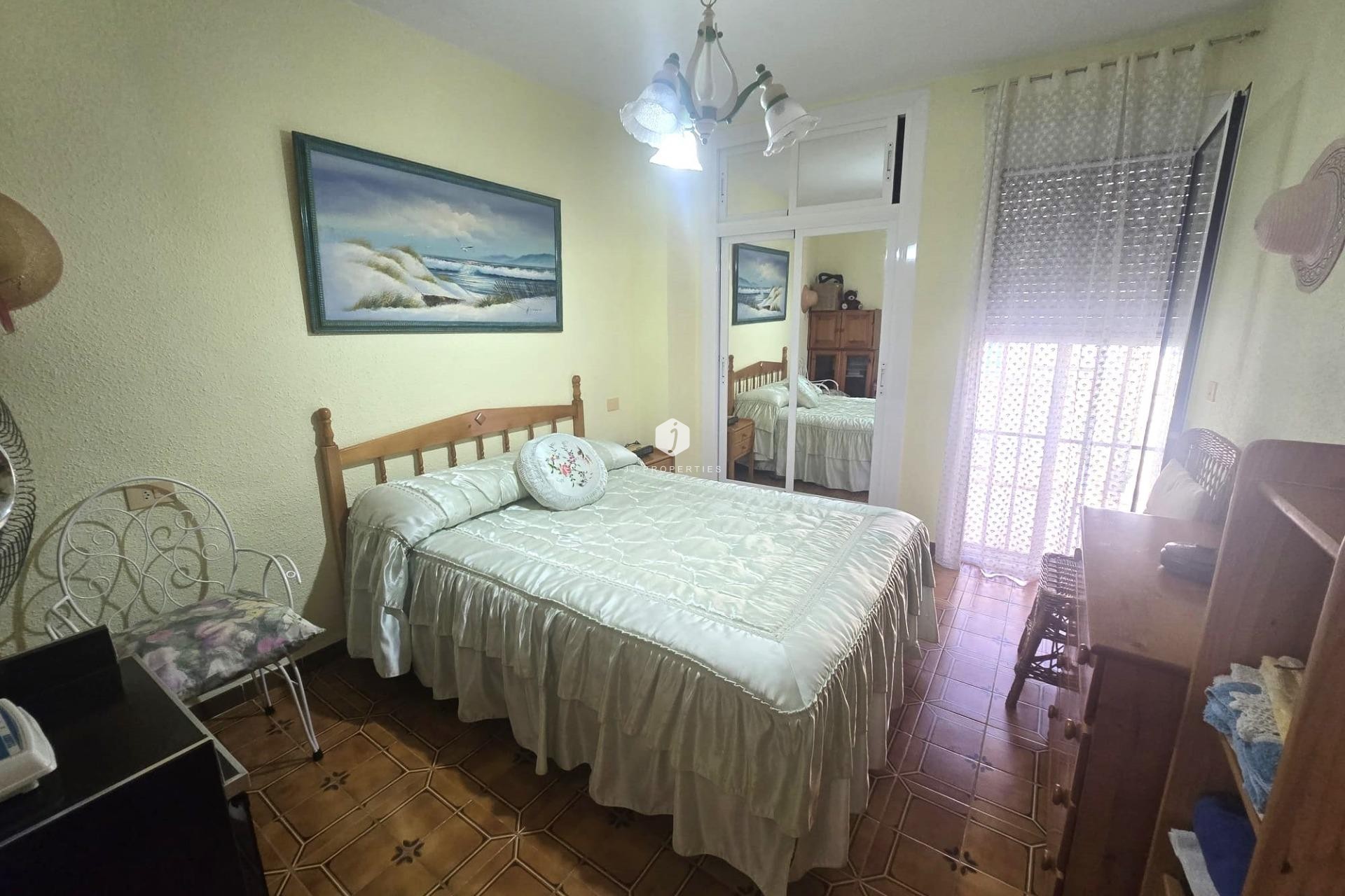 Tweedehands - duplex -
Torrevieja - Habaneras