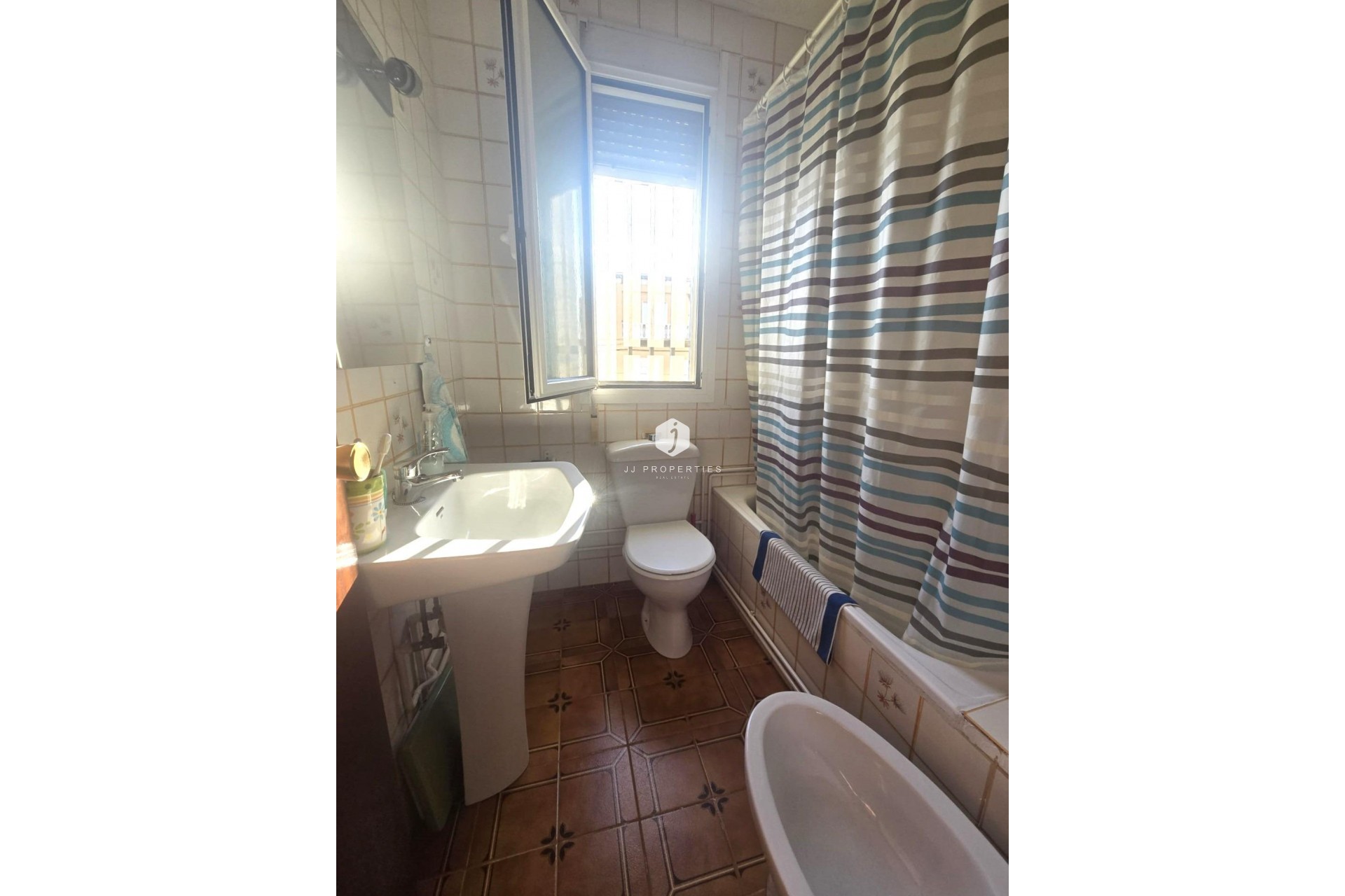 Tweedehands - duplex -
Torrevieja - Habaneras