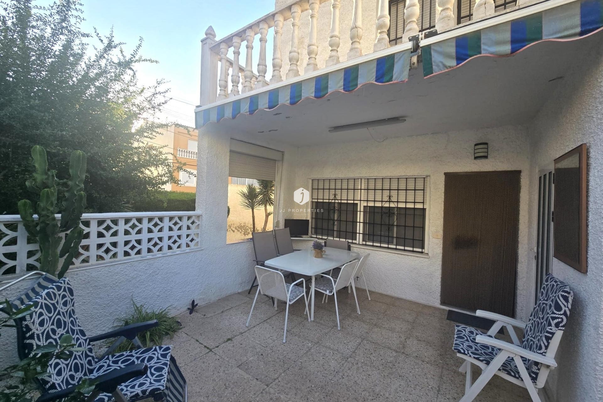 Tweedehands - duplex -
Torrevieja - Habaneras