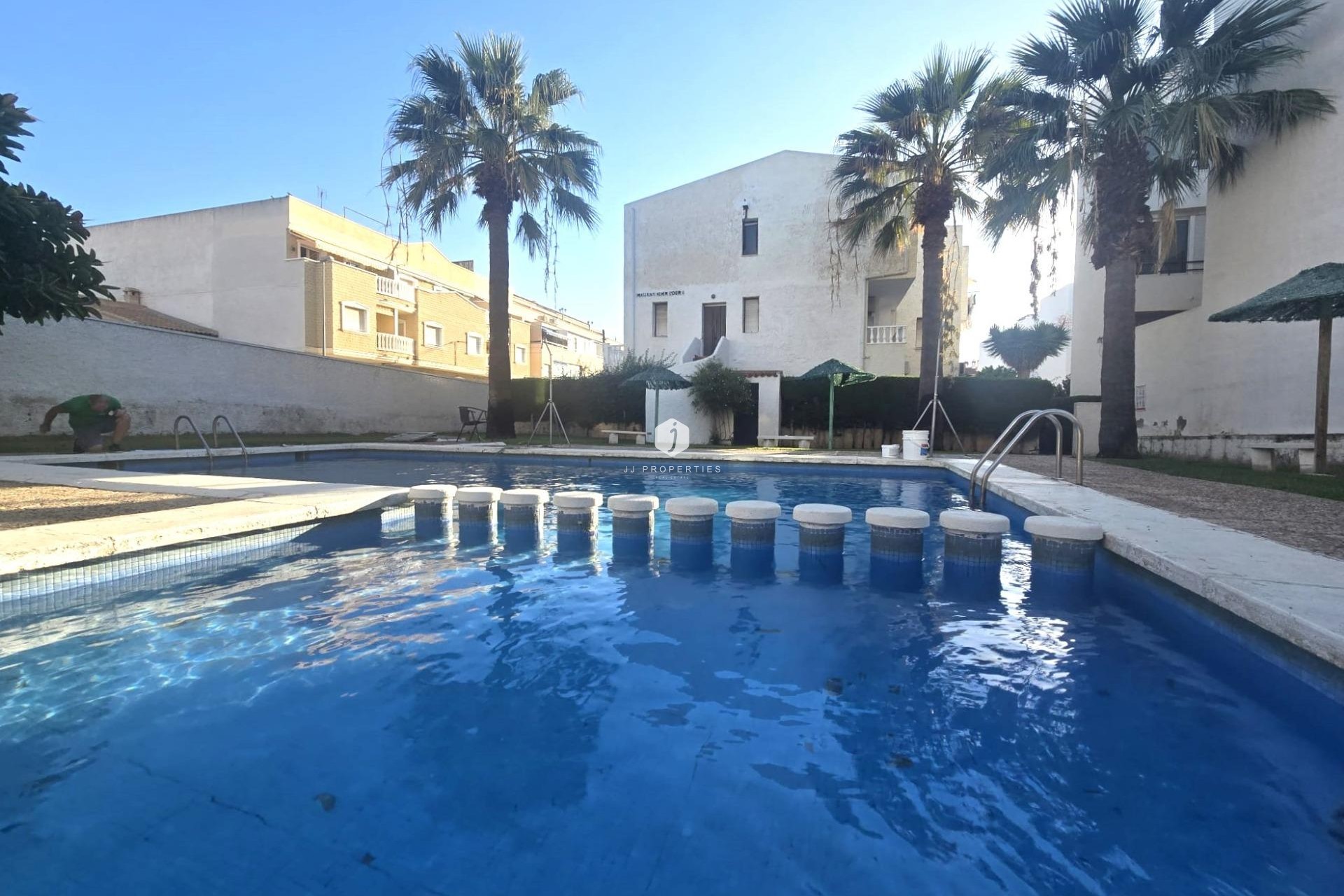 Tweedehands - duplex -
Torrevieja - Habaneras