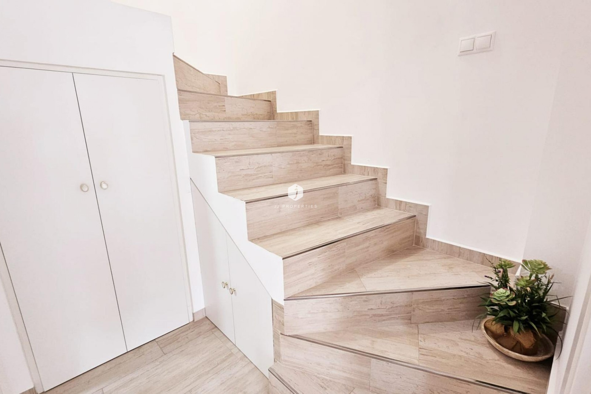 Tweedehands - duplex -
Torrevieja - La siesta