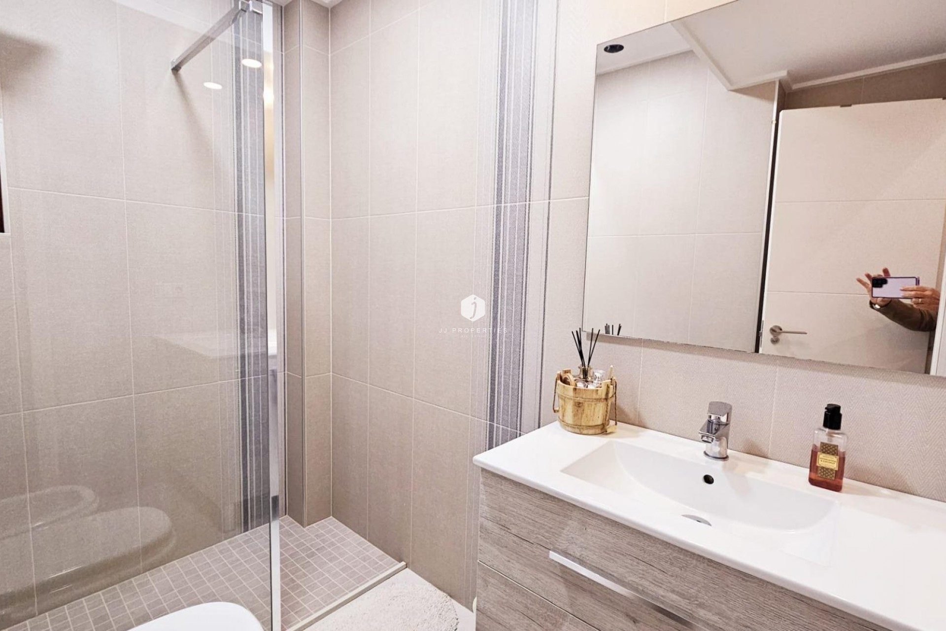 Tweedehands - duplex -
Torrevieja - La siesta