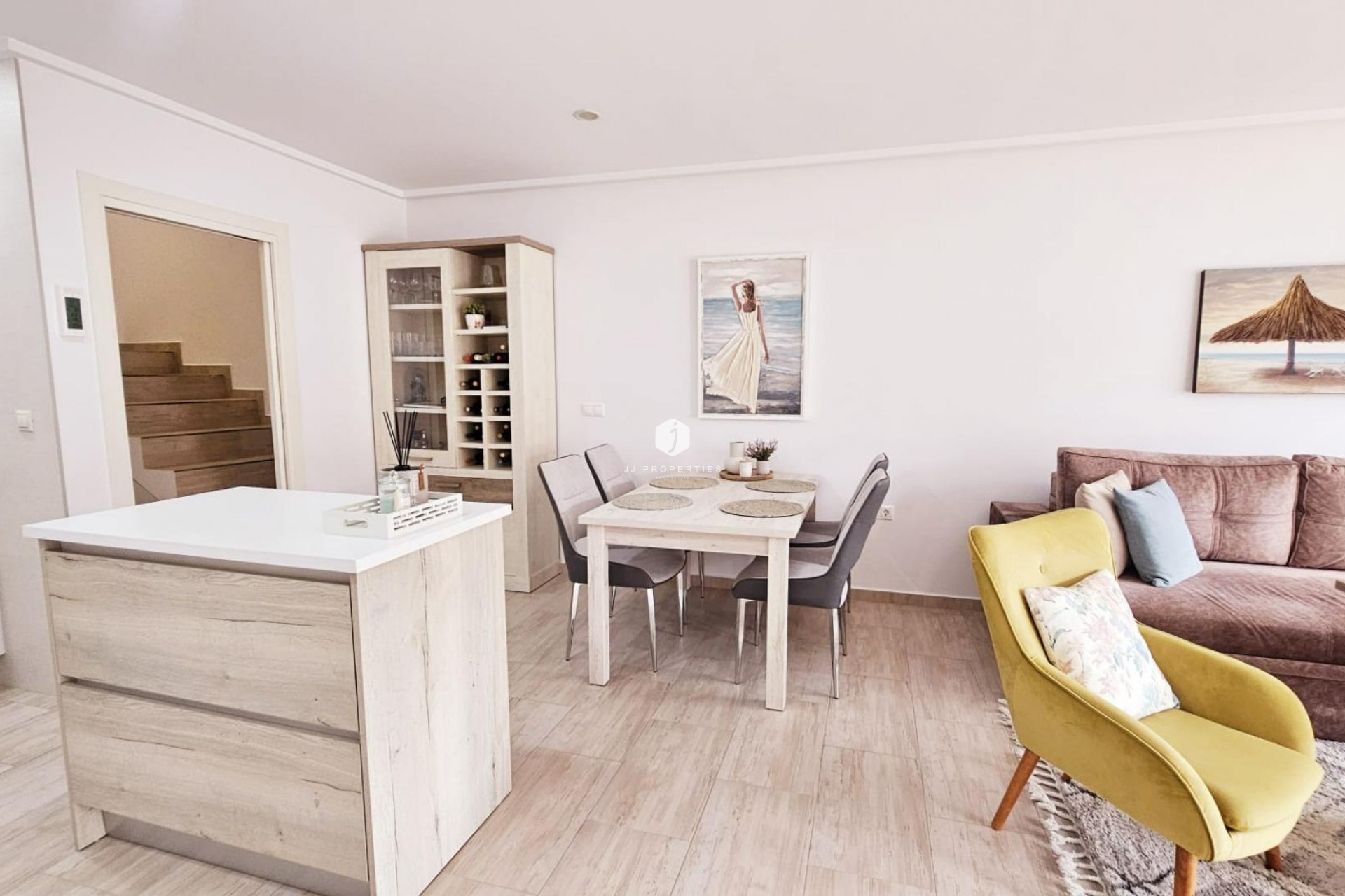Tweedehands - duplex -
Torrevieja - La siesta
