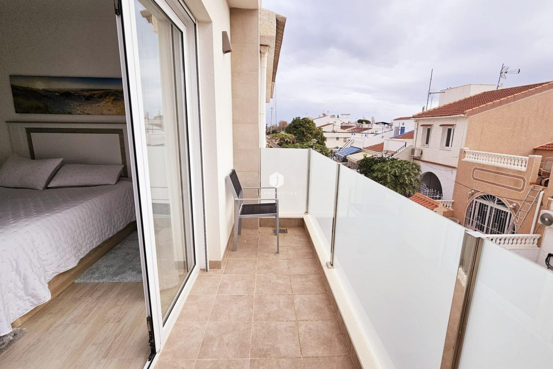 Tweedehands - duplex -
Torrevieja - La siesta