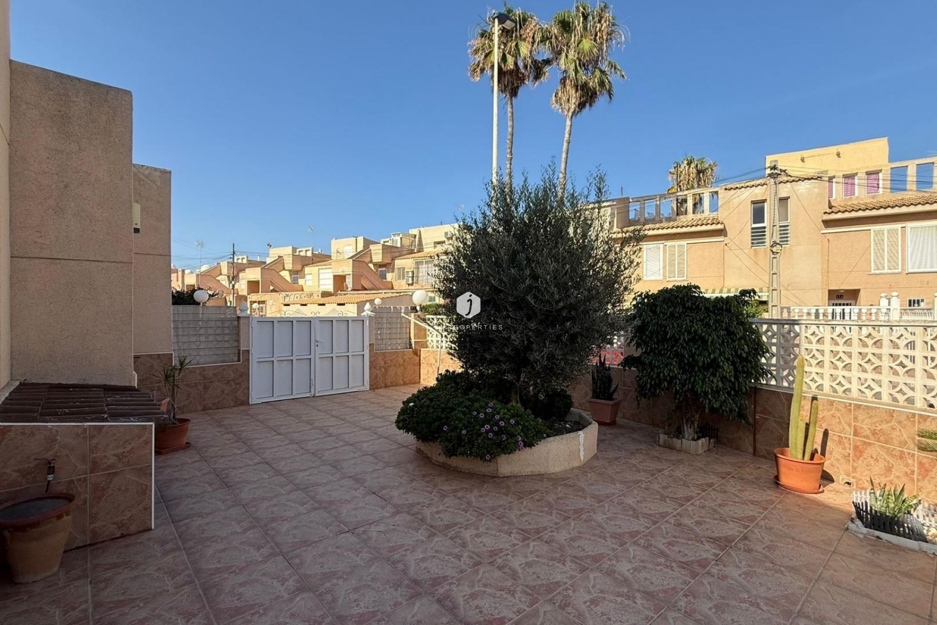 Tweedehands - duplex -
Torrevieja - Los Frutales