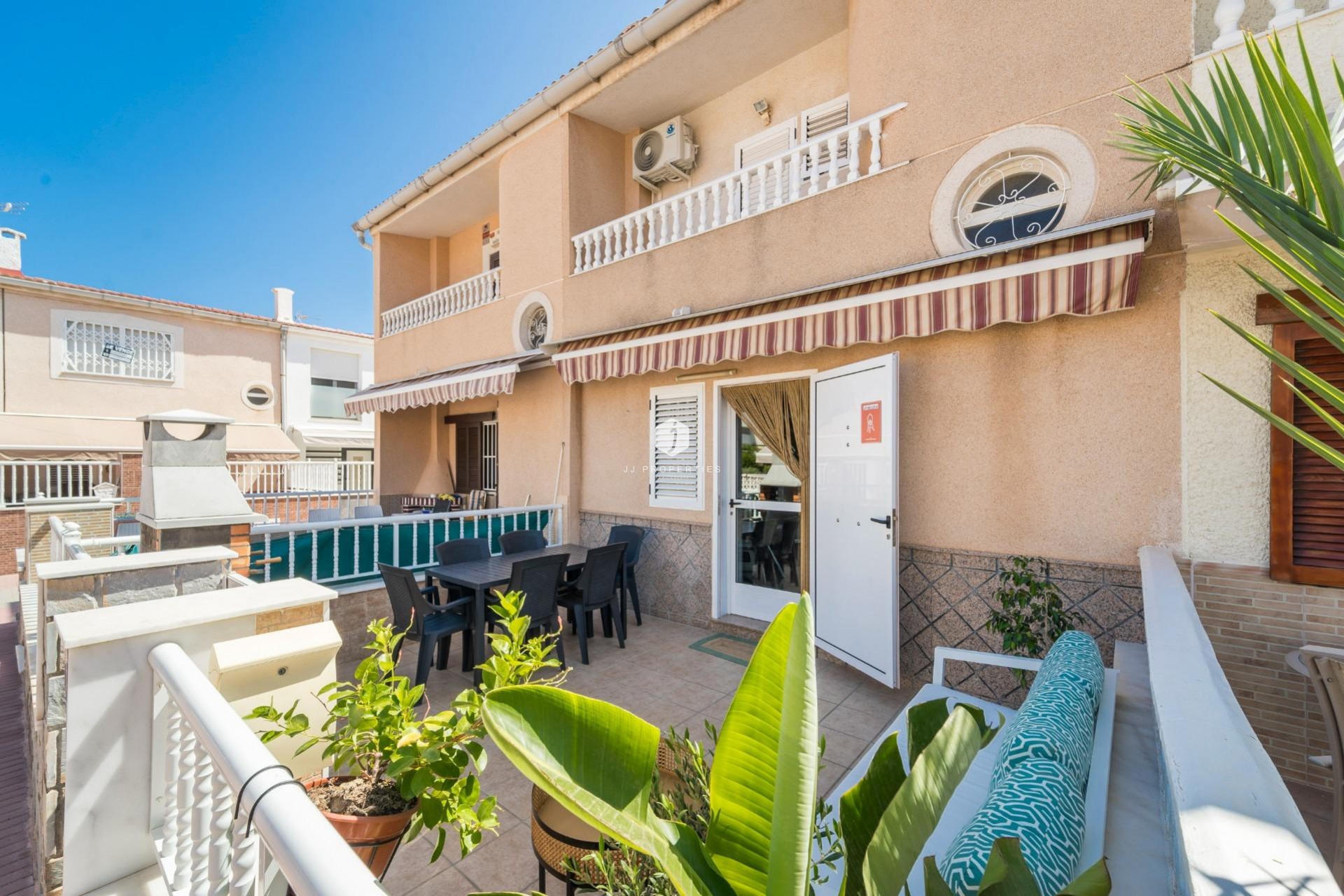 Tweedehands - duplex -
Torrevieja - Playa de los Naufragos