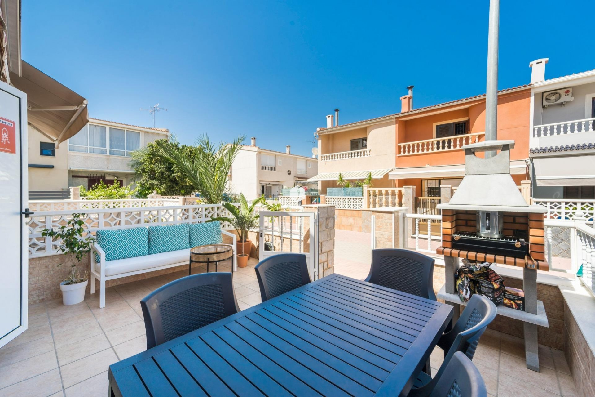Tweedehands - duplex -
Torrevieja - Playa de los Naufragos