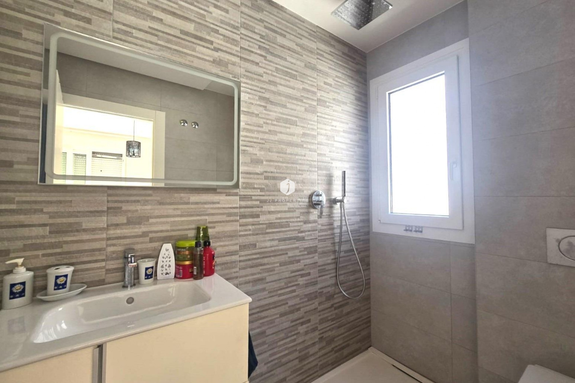 Tweedehands - duplex -
Torrevieja - Sector 25