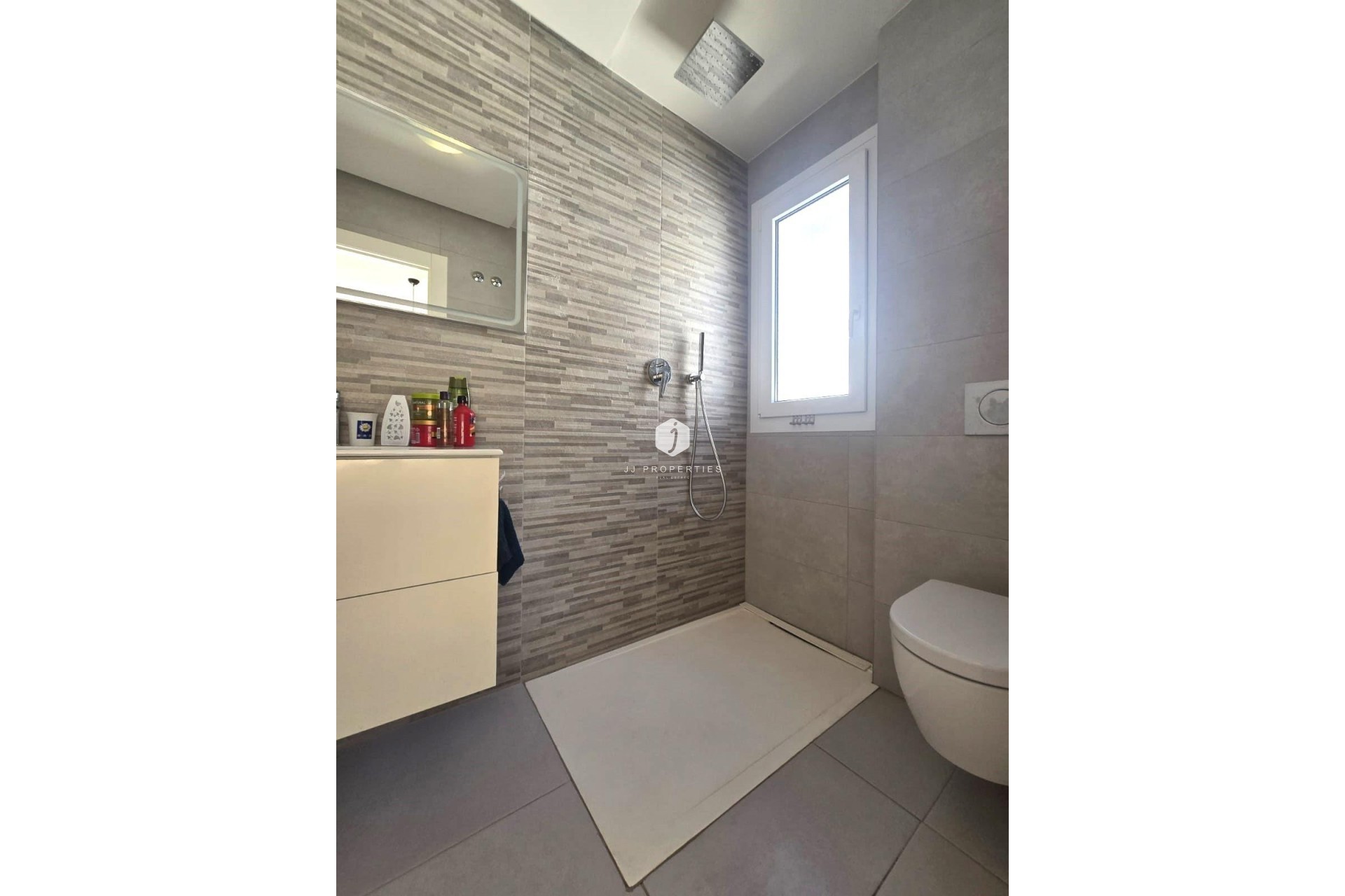 Tweedehands - duplex -
Torrevieja - Sector 25