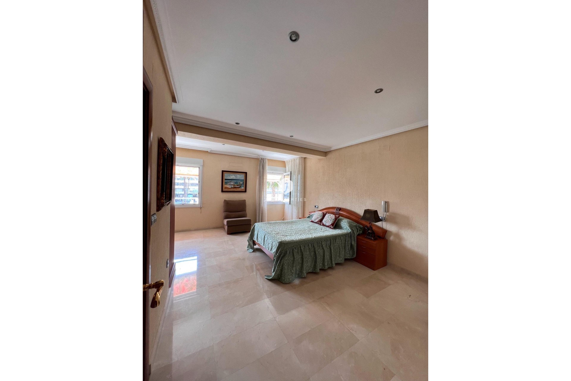 Tweedehands - duplex -
Torrevieja