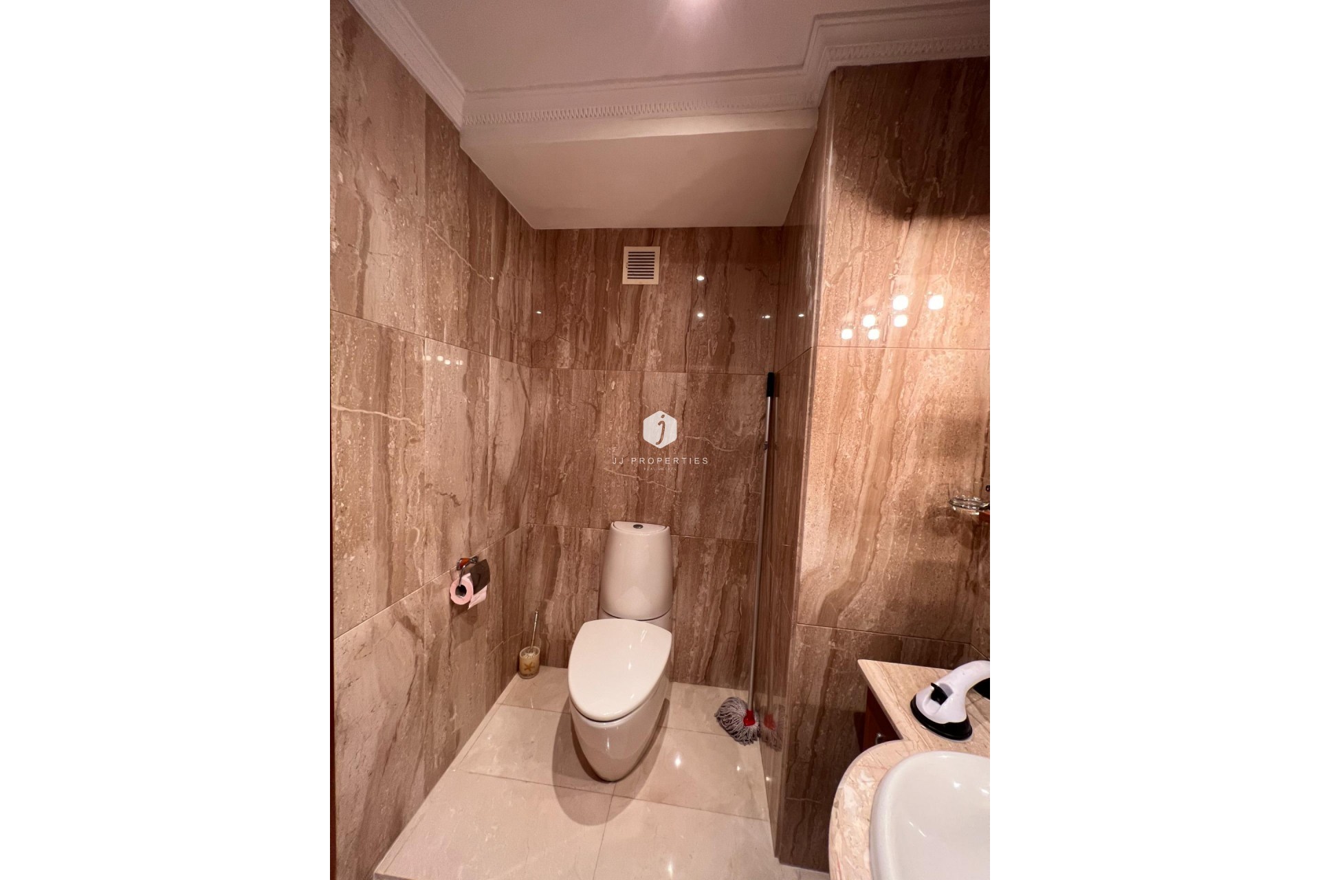 Tweedehands - duplex -
Torrevieja