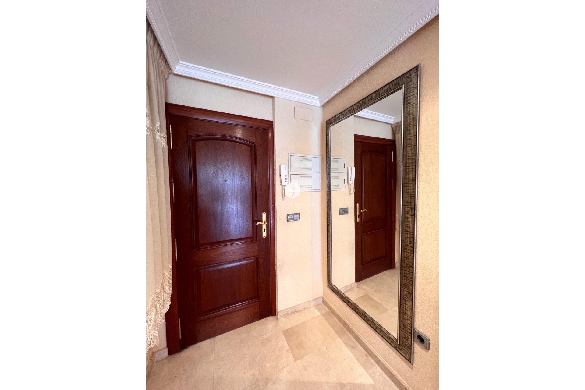 Tweedehands - duplex -
Torrevieja