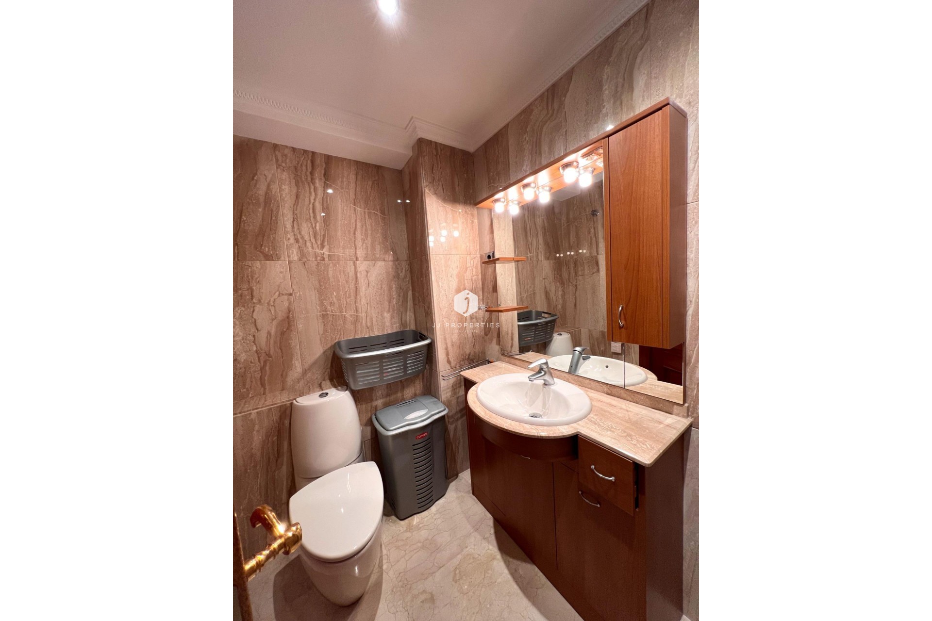 Tweedehands - duplex -
Torrevieja