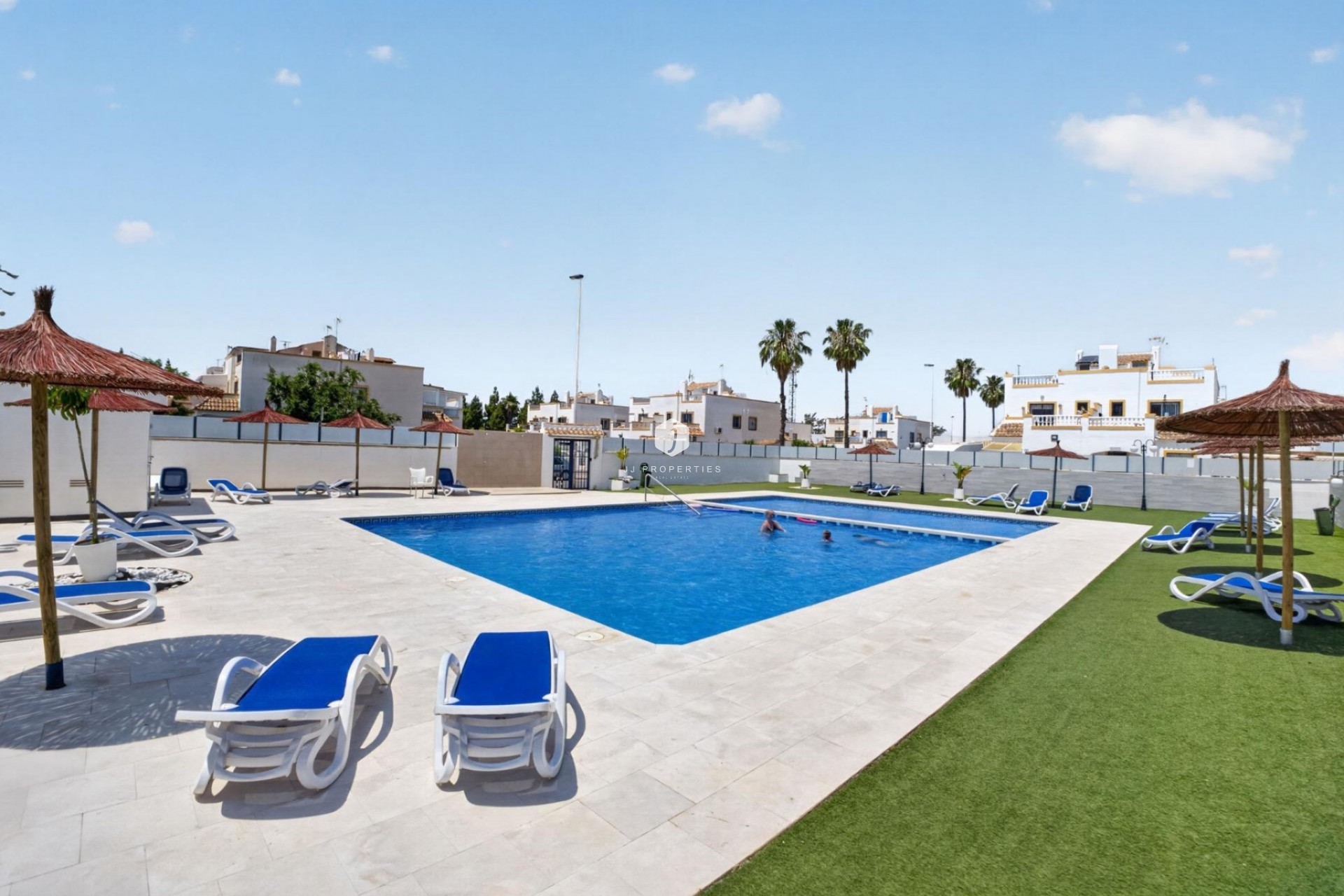 Tweedehands - Herenhuis -
Torrevieja - Carrefour