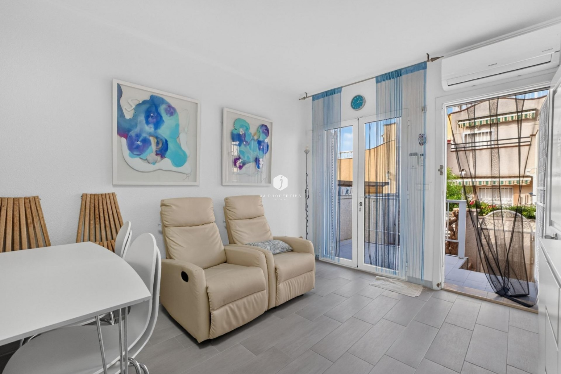 Tweedehands - Herenhuis -
Torrevieja - Lago jardin
