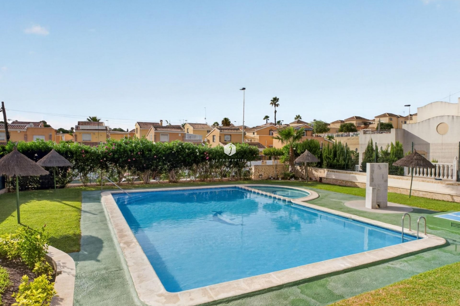 Tweedehands - Herenhuis -
Torrevieja - Lago jardin