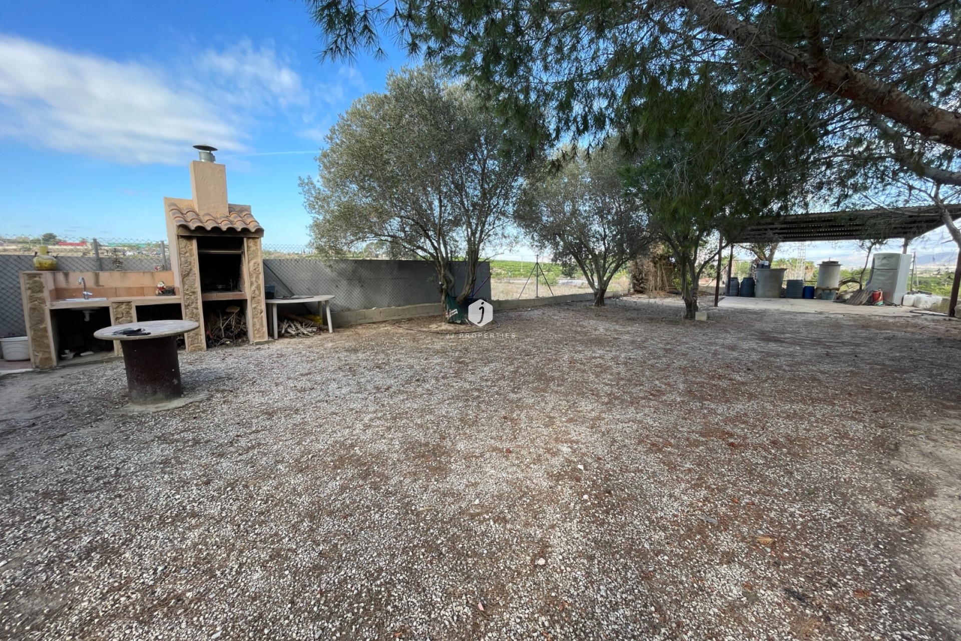 Tweedehands - Landelijk eigendom -
Jacarilla - Inland