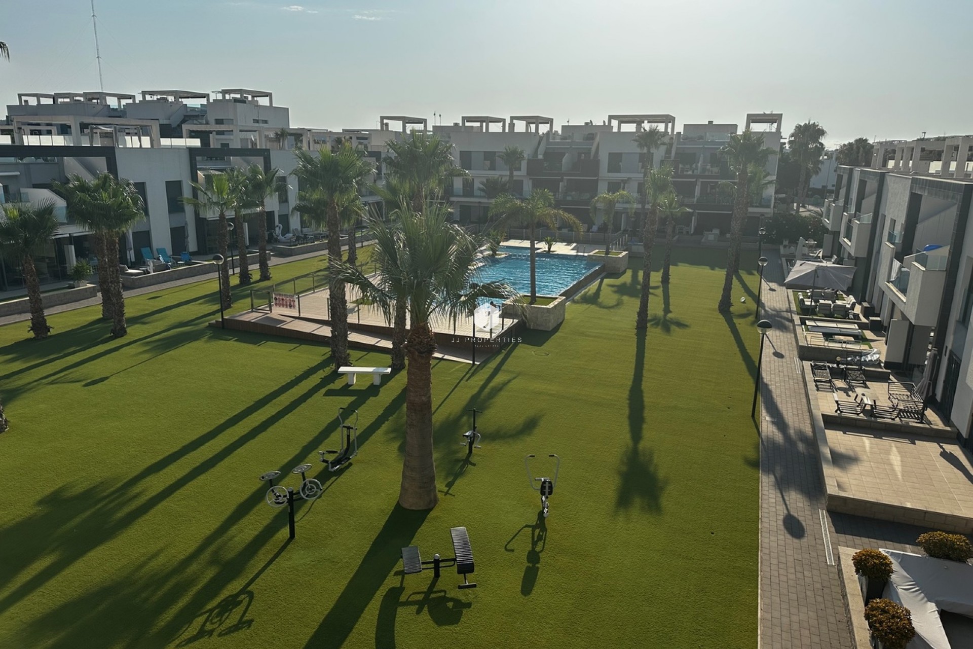 Tweedehands - Penthouse -
El Raso