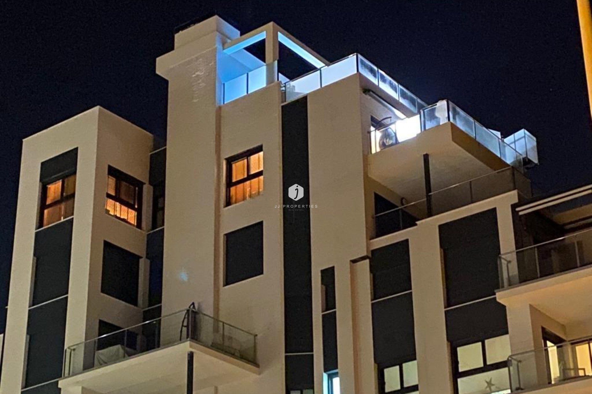 Tweedehands - Penthouse -
Guardamar del Segura - puerto deportivo