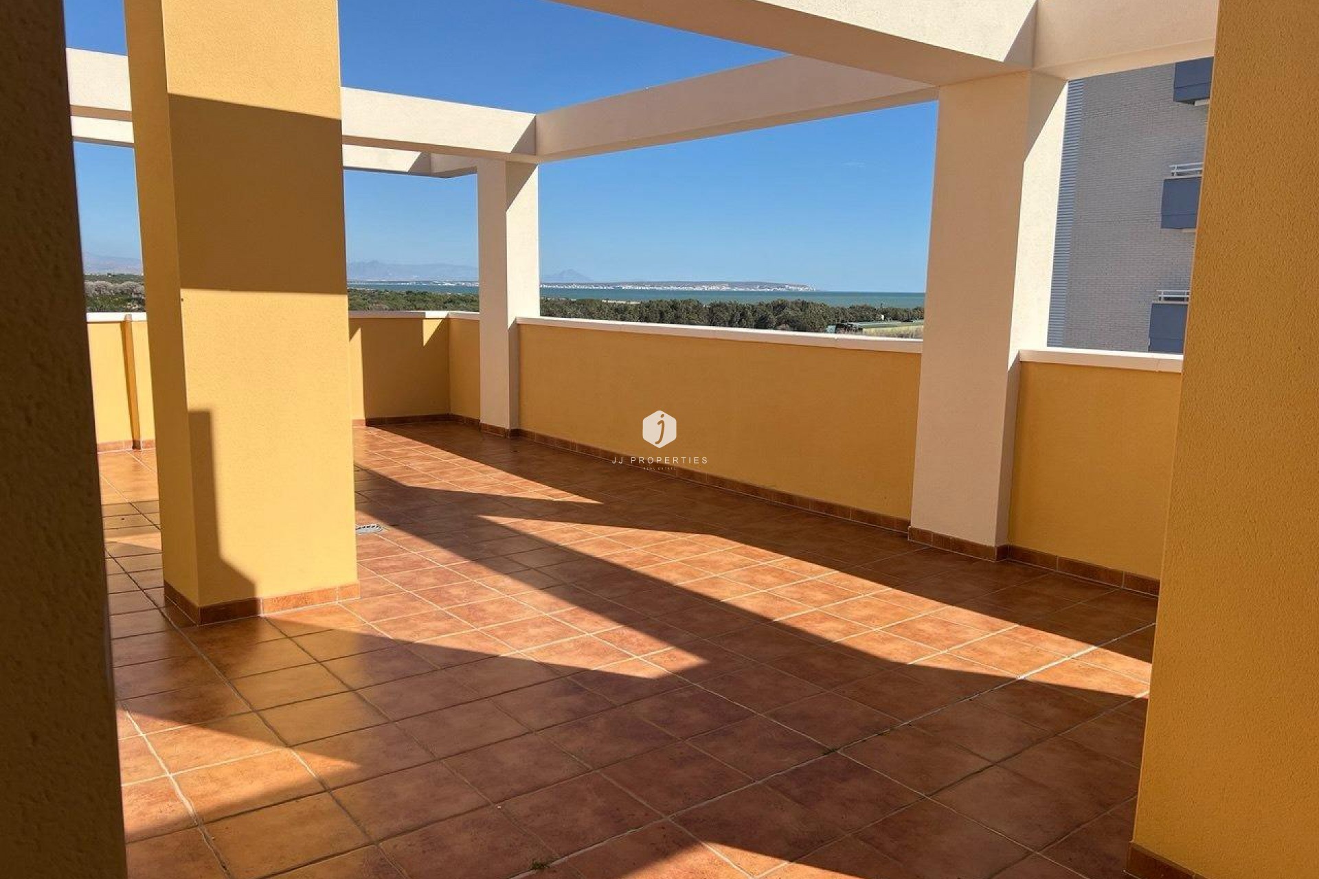 Tweedehands - Penthouse -
Guardamar del Segura - puerto deportivo