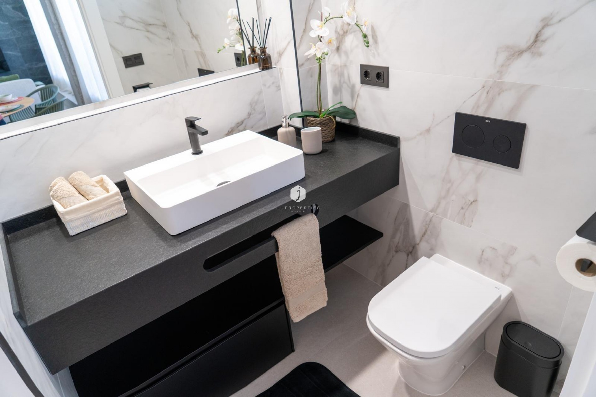 Tweedehands - Penthouse -
Orihuela Costa - La Regia