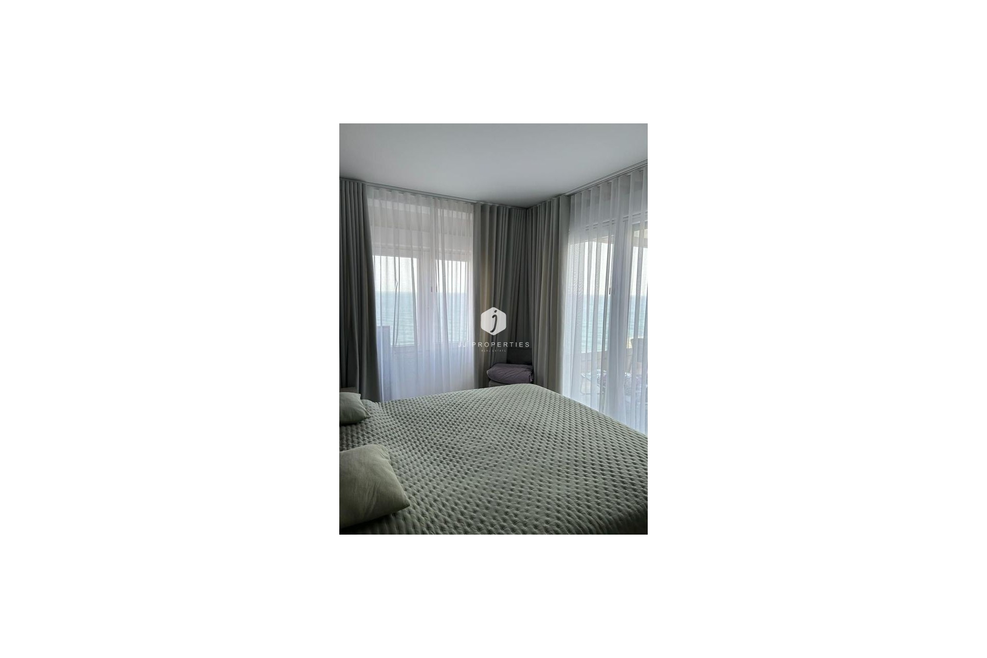 Tweedehands - Penthouse -
Punta Prima - Costa Blanca